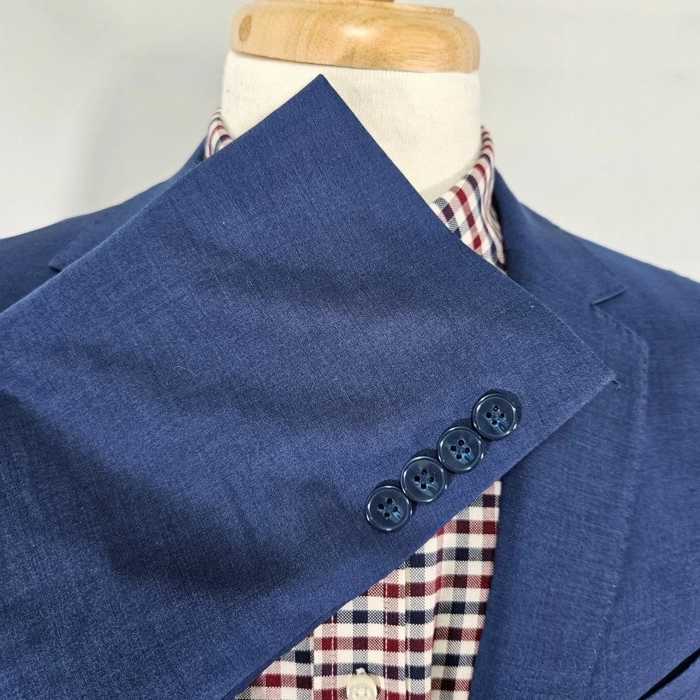 Calvin Klein Men's Sport Coat Blazer Two Button Navy Blue Wool Spandex Size 44L